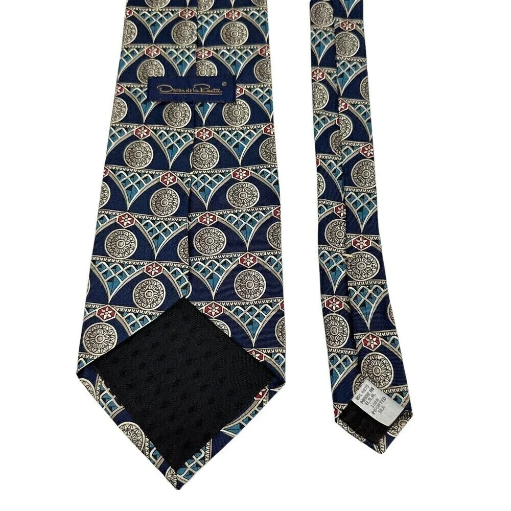 Oscar De La Renta Tie Mens Navy Medallion 100% Silk Necktie Woven Made in Italy